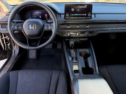 Used 2023 Honda Accord EX image 29