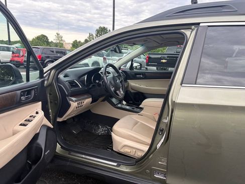 Used 2017 Subaru Outback 2.5i Limited AWD/4WD image 24