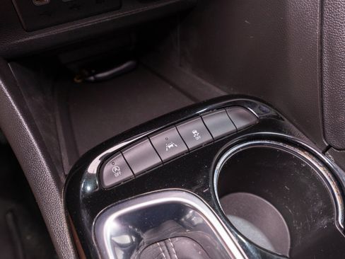 Used 2021 Buick Encore GX Select FWD image 23