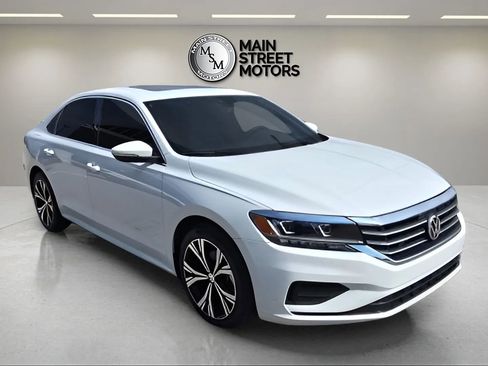 Used 2021 Volkswagen Passat 2.0T SE FWD image 7
