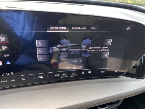 Used 2025 Audi Q5 Premium image 30