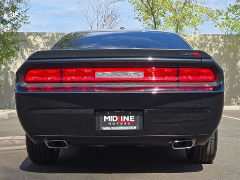 Used 2008 Dodge Challenger SRT8 RWD image 9