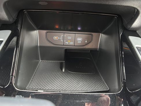 Used 2025 Kia Sorento SX Prestige w/ Olive Brown Leather Package AWD/4WD image 34
