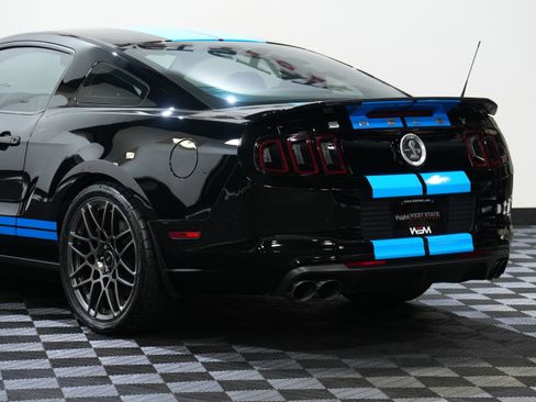 Used 2013 Ford Mustang Shelby GT500 image 16