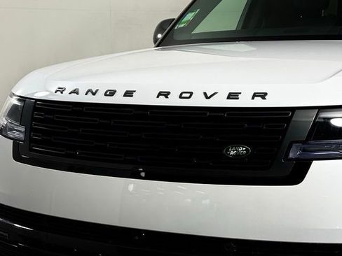 New 2026 Land Rover Range Rover Long Wheelbase SE AWD/4WD image 12