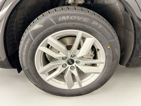 Used 2023 Audi Q5 2.0T Premium w/ Convenience Package AWD/4WD image 37