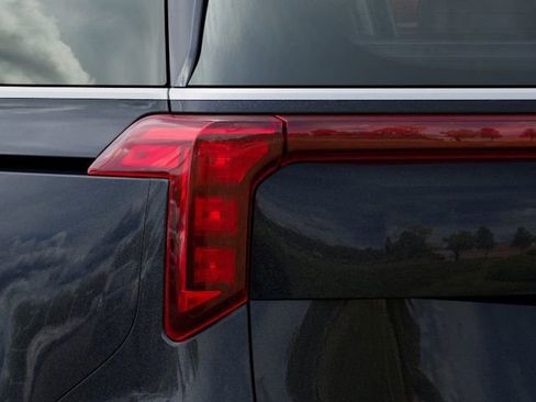 New 2026 Kia Carnival LX FWD image 11