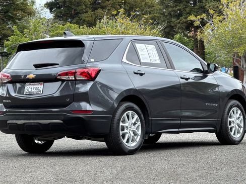 Used 2022 Chevrolet Equinox LT w/ LPO, Floor Liner Package FWD image 3