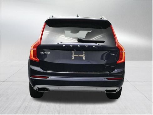 Used 2017 Volvo XC90 T6 Momentum w/ Vision Package AWD/4WD image 4