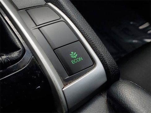 Used 2020 Honda Civic Sport image 28