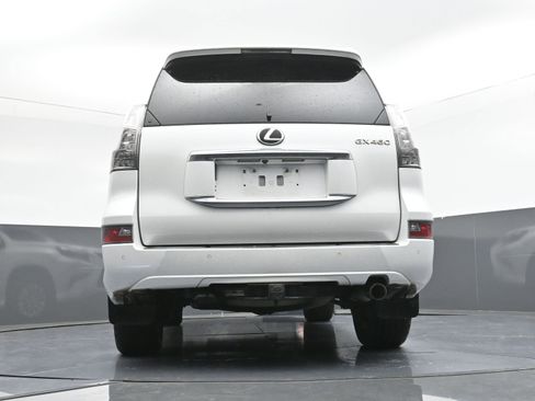 Used 2021 Lexus GX 460 Premium image 29