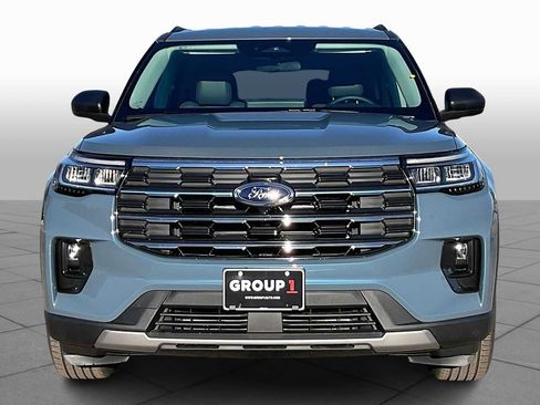 New 2026 Ford Explorer Active w/ Active Comfort Package image 3