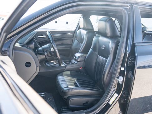 Used 2019 Chrysler 300 S w/ S Model Appearance Package RWD image 26
