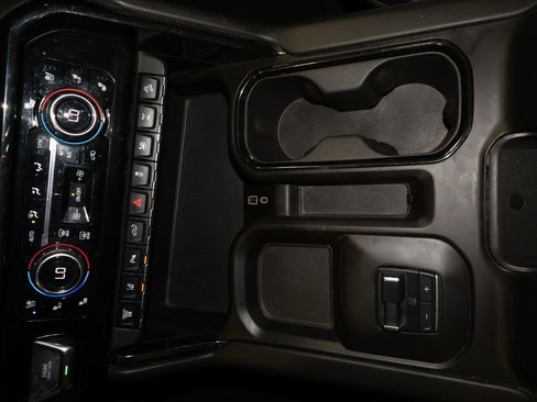 Used 2024 GMC Sierra 2500 AT4X AWD/4WD image 16
