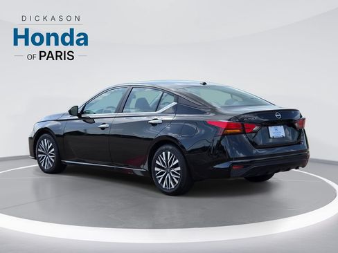 Used 2025 Nissan Altima 2.5 SV FWD image 7