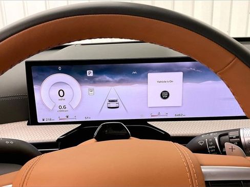 Used 2025 Genesis GV80 3.5T Prestige image 25