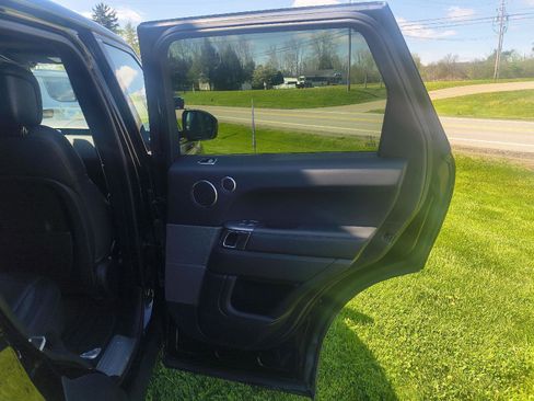 Used 2018 Land Rover Range Rover Sport Supercharged image 29