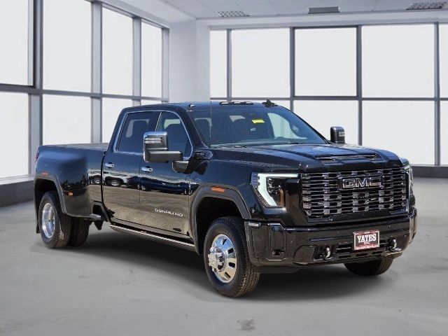 Used 2026 GMC Sierra 3500 Denali Ultimate AWD/4WD image 3