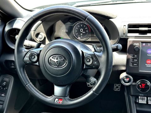 Used 2024 Toyota GR86 Premium RWD image 27