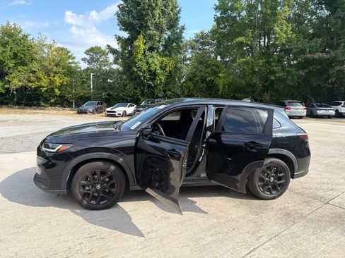 Used 2024 Honda HR-V Sport image 18