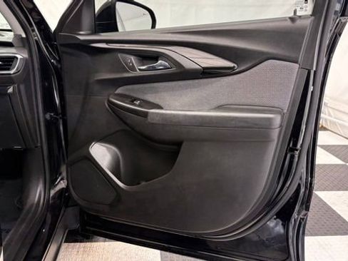 Used 2021 Chevrolet TrailBlazer LT w/ Driver Confidence Package image 21