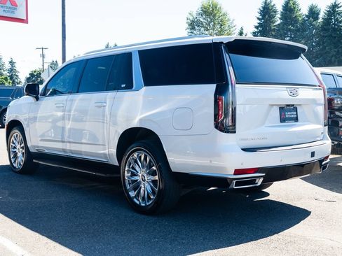 Used 2021 Cadillac Escalade ESV Premium Luxury w/ Performance Package AWD/4WD image 4