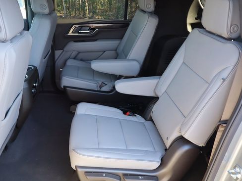 New 2026 GMC Yukon XL Elevation image 20