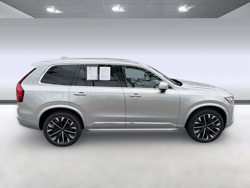 Used 2025 Volvo XC90 B5 Ultra AWD/4WD image 8