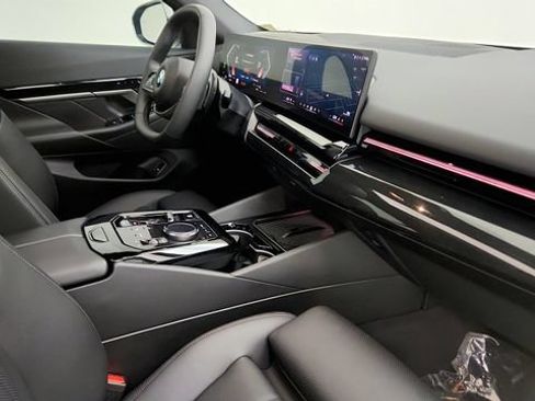 Used 2026 BMW 530i RWD image 35