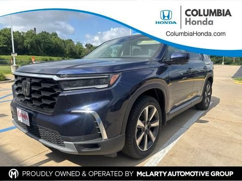 Certified 2025 Honda Pilot Touring image 1