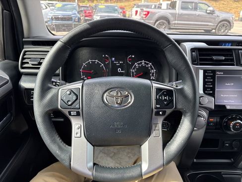 Used 2021 Toyota 4Runner SR5 image 17