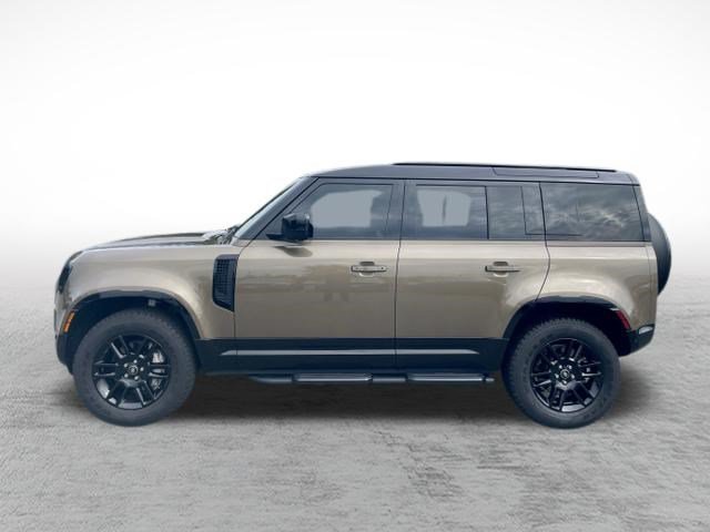 Used 2025 Land Rover Defender 110 X-Dynamic SE AWD/4WD image 8