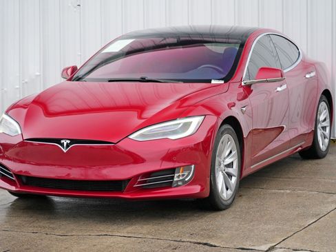 Used 2018 Tesla Model S 75D image 46