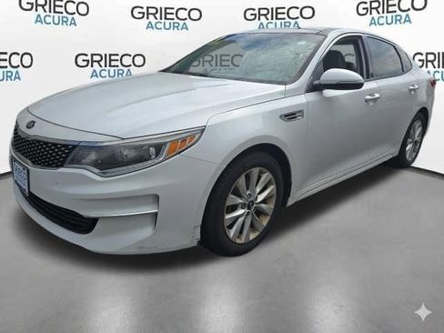 Used 2018 Kia Optima EX w/ Premium Package FWD image 3