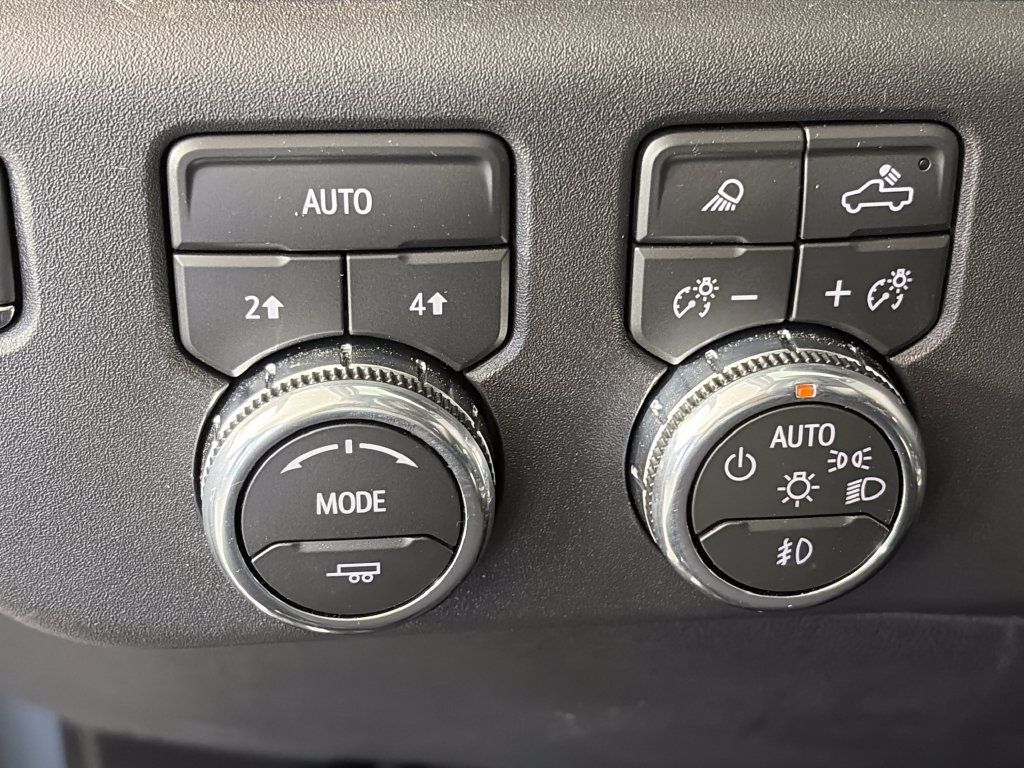 Used 2026 GMC Sierra 1500 Elevation w/ Elevation Premium Package AWD/4WD image 24