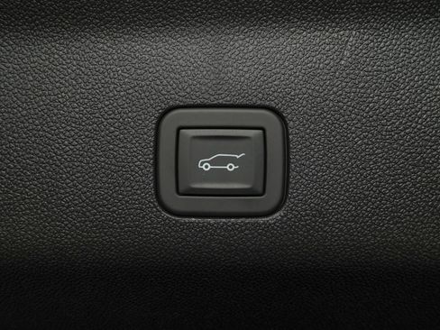 Used 2026 GMC Yukon Denali Ultimate AWD/4WD image 14