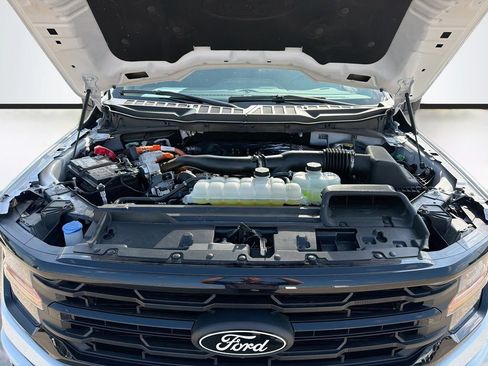 Used 2025 Ford F150 XLT w/ Equipment Group 302A MID AWD/4WD image 31