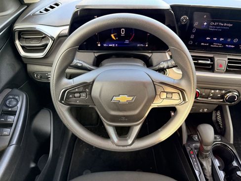 Used 2024 Chevrolet TrailBlazer LS image 11