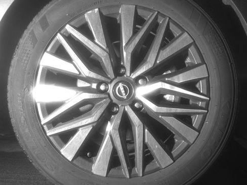 Used 2025 Nissan Altima 2.5 SV image 13