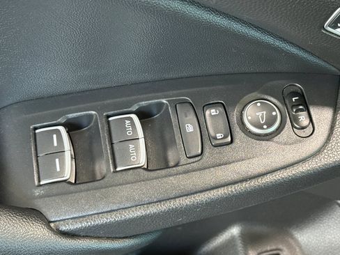 Used 2019 Honda Accord Touring image 13