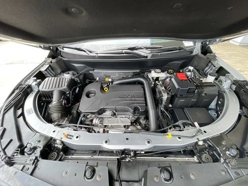 Used 2025 Chevrolet Equinox LT w/ Safety and Technology Package FWD image 30