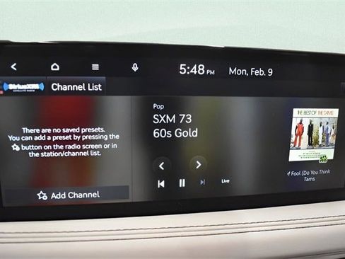 Used 2025 Genesis G70 2.5T image 29