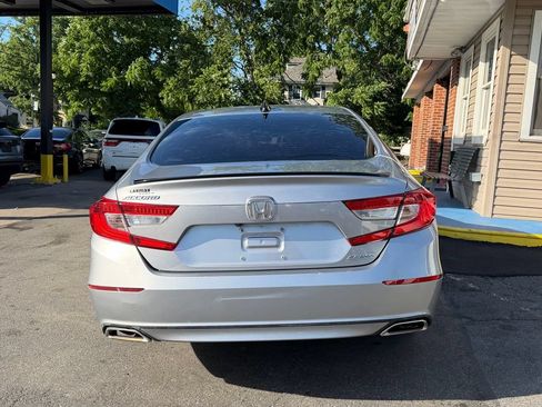 Used 2021 Honda Accord Sport image 4