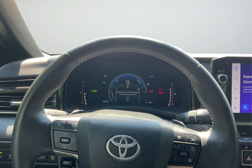 Used 2025 Toyota Camry SE w/ Multimedia Upgrade Package FWD image 13
