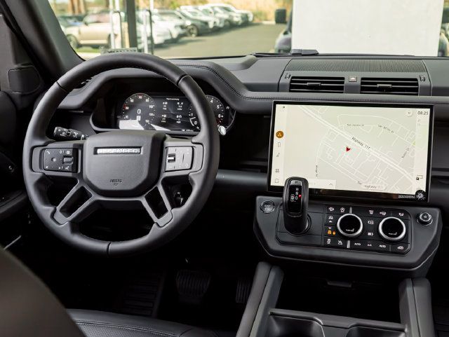 New 2026 Land Rover Defender 110 X-Dynamic SE AWD/4WD image 24