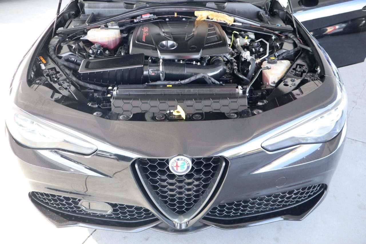 Used 2019 Alfa Romeo Giulia w/ Quick Order Package 22K Sport RWD image 44
