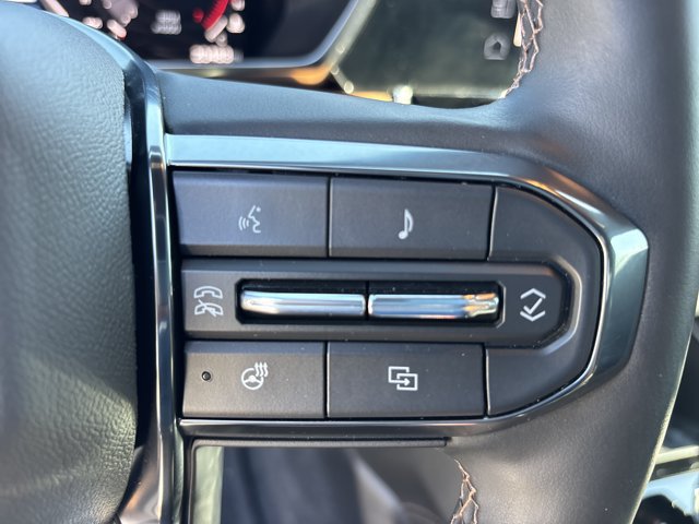 Used 2024 GMC Canyon AT4 w/ AT4 Premium Package AWD/4WD image 25
