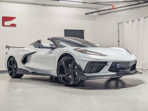 Used 2023 Chevrolet Corvette Stingray Premium Conv w/ 3LT image 2