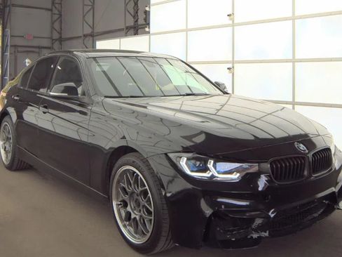 Used 2017 BMW 330i xDrive Sedan AWD/4WD image 2