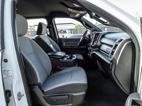 Used 2023 RAM 2500 Big Horn w/ Level 1 Equipment Group image 30